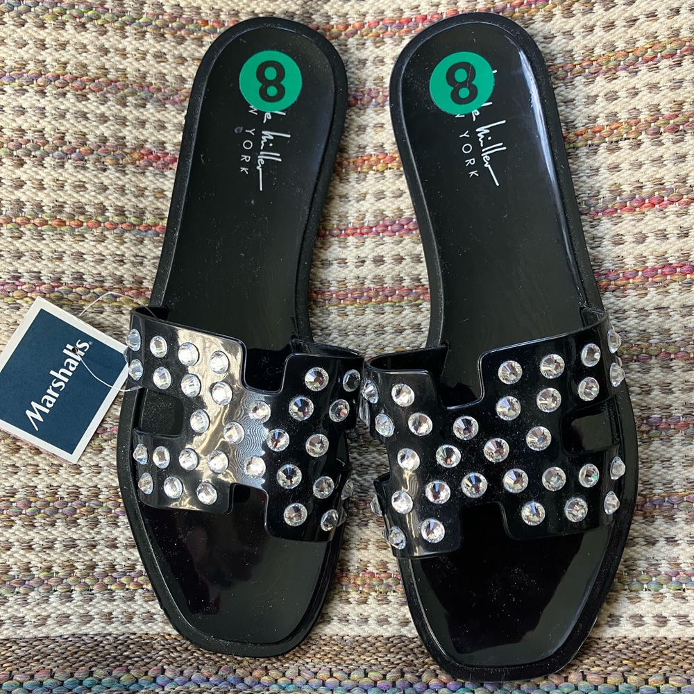 Nicole Miller slides, size 8